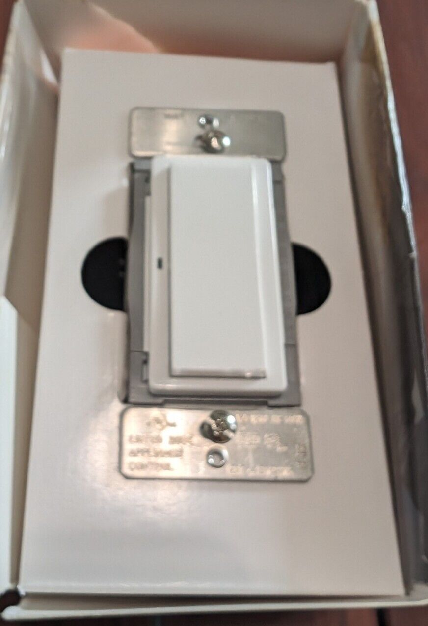 Eaton EWFSW15-C2-BX-LW Light and Dimmer Switches